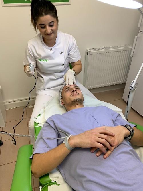 Tratament facial pentru domni la Nomasvello Constanta Delfinariu