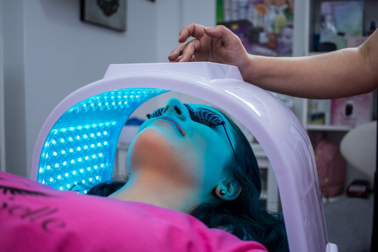 terapia LED pentru acnee00001 terapia LED pentru acnee00001